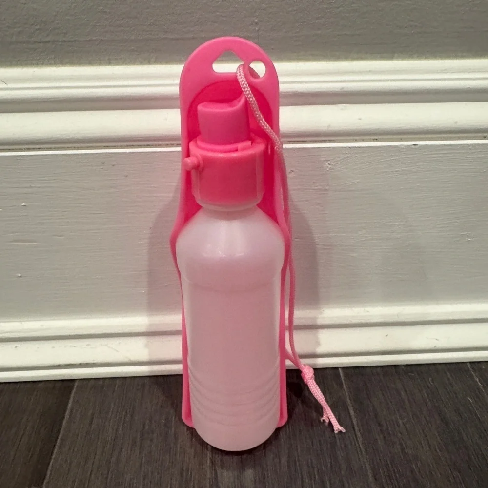🎉HP🎊 NWOT Pink Portable Pet Dog Water Bottle with Holder